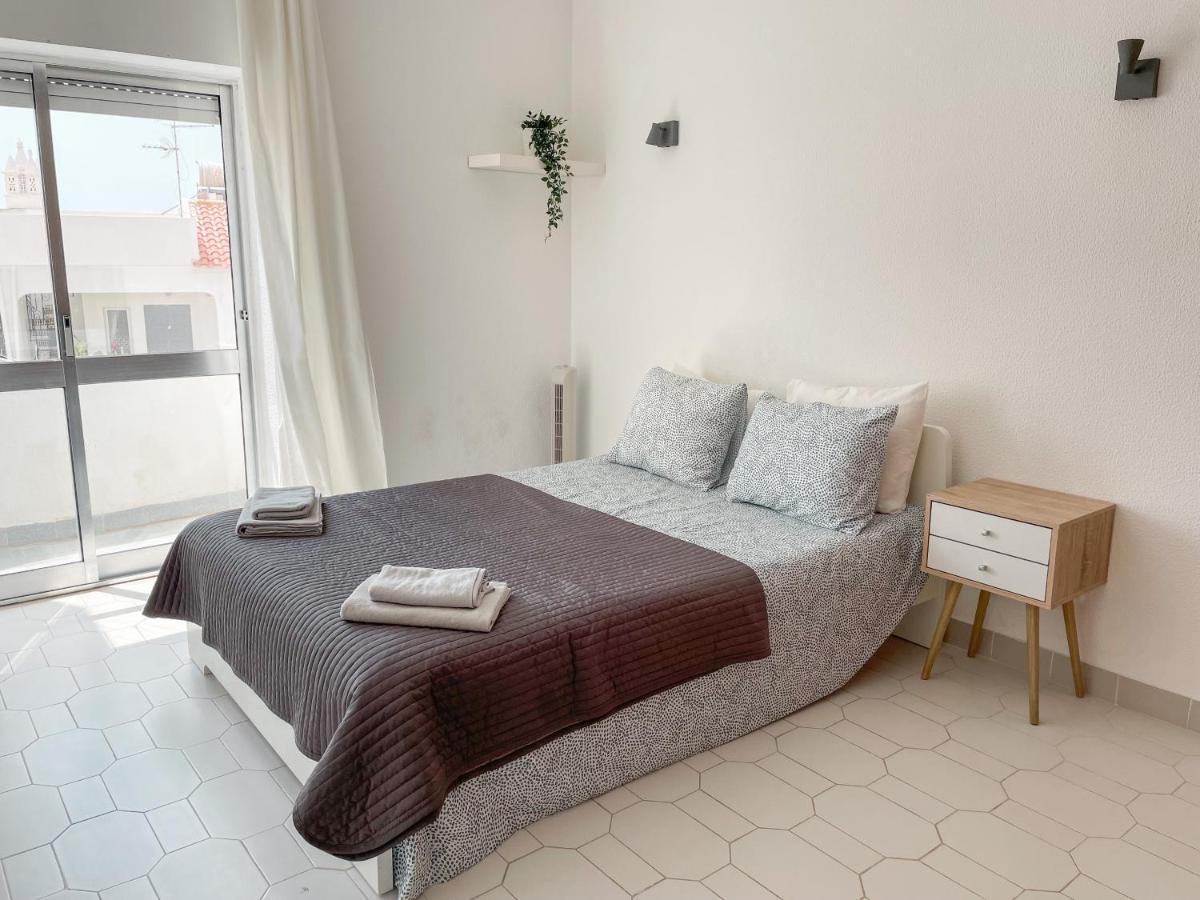 Sunny House Albufeira Apartment ภายนอก รูปภาพ